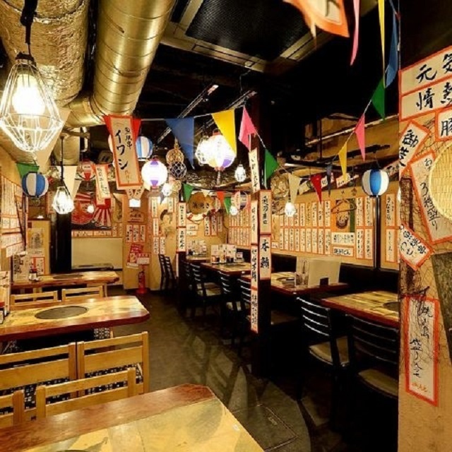 Comfy atmosphere! Sanchoku Ichiba can accommodate up to 75 people!