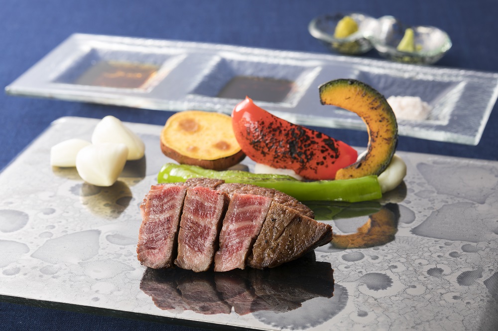 Savor their top-quality steak dishes with perfect doneness.